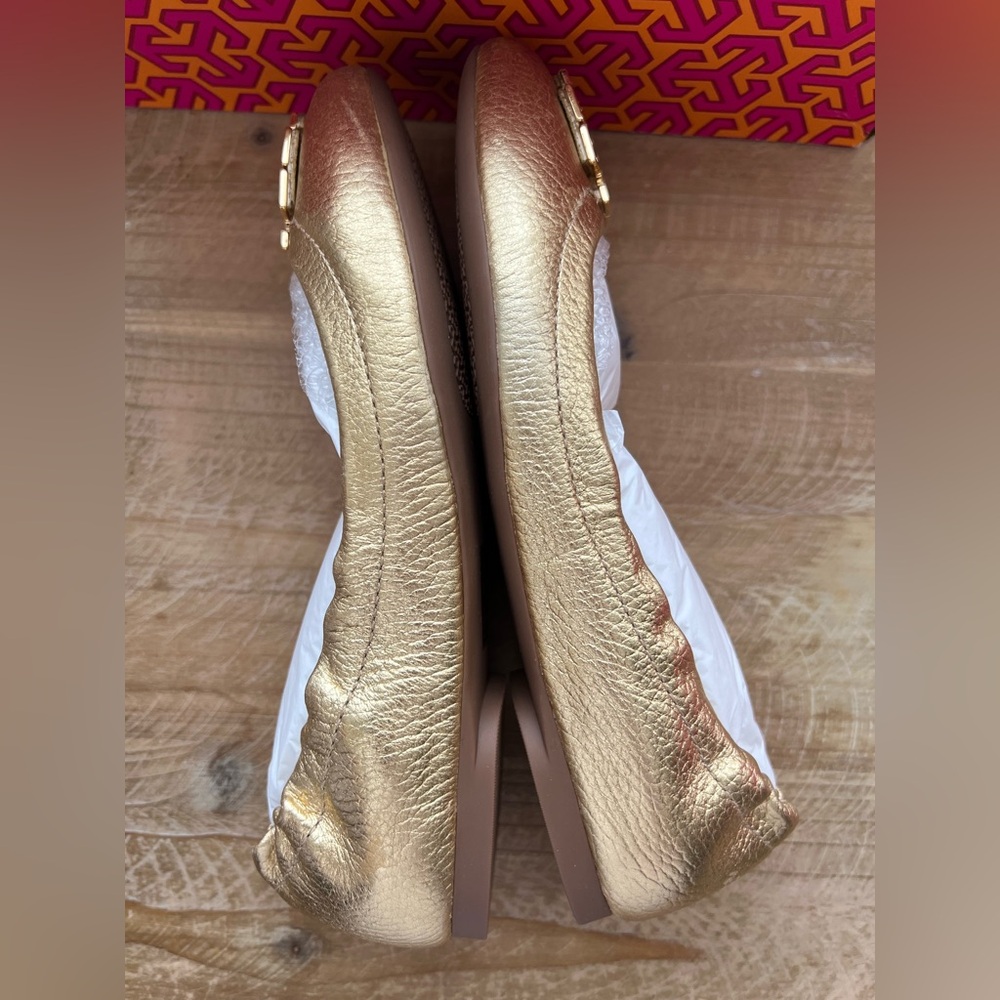 Tory Burch Melinda Ballet Flat In Gold Size 5 New - Picture 7 of 7